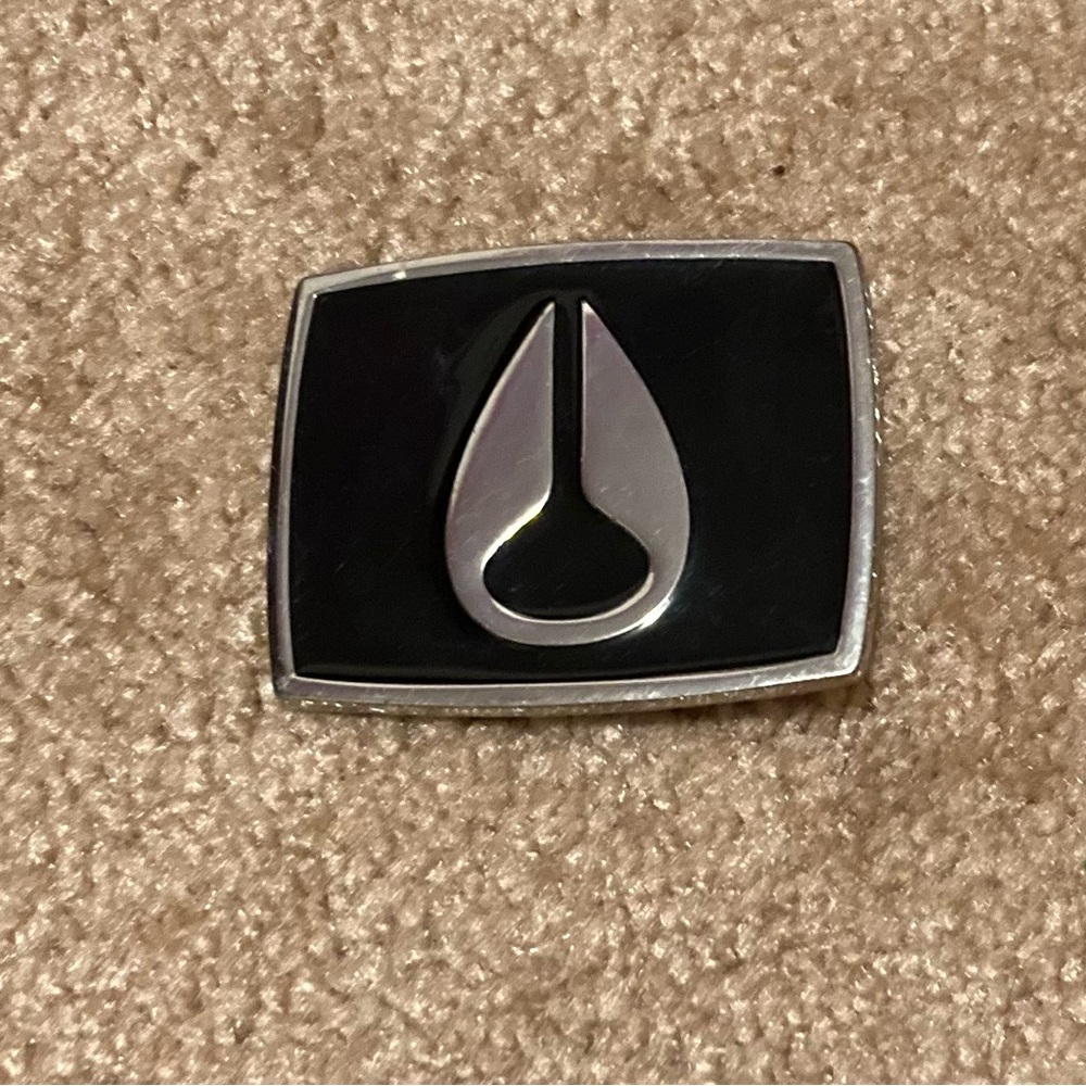 Nixon Black and Silver Metal Belt